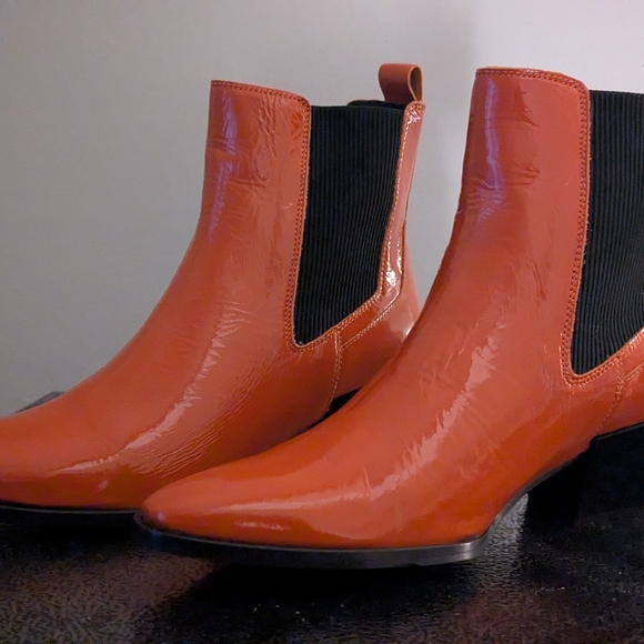 Tommy Hilfiger Orange Ankle Boots with Gold Hardware - Picture 3 of 6